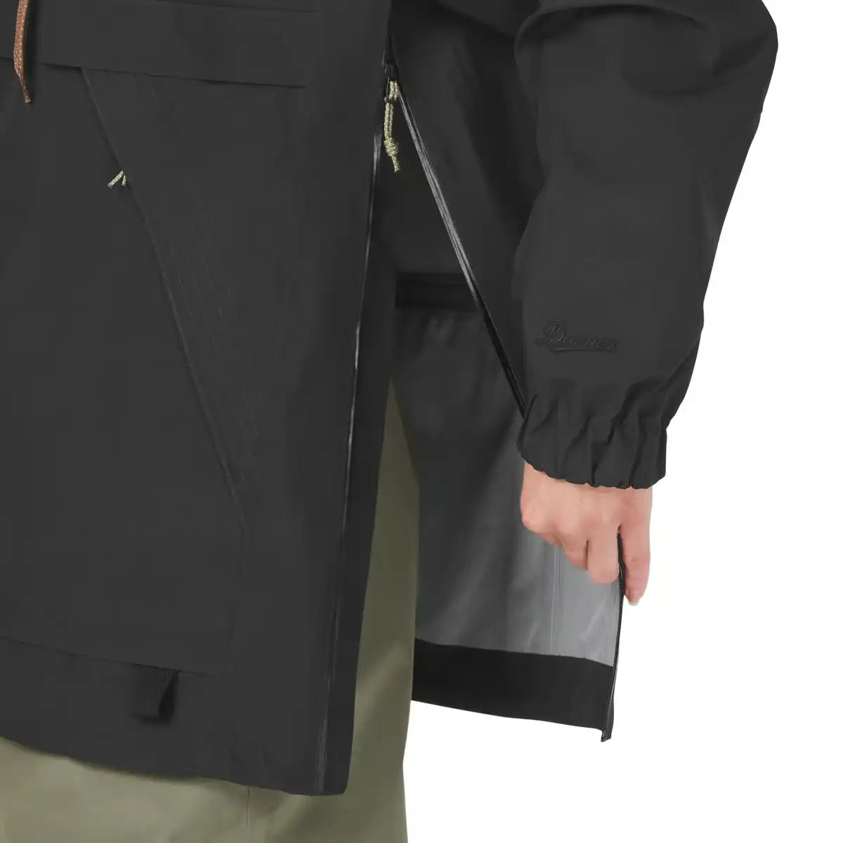 Cascade Crest Packable 3L GTX Jacket Black - Image 4